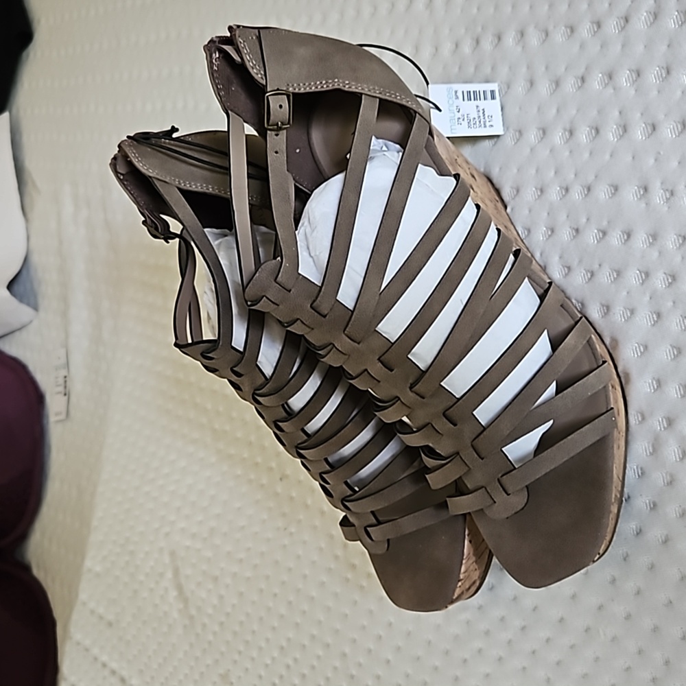 NWT MAURICES WEDGES